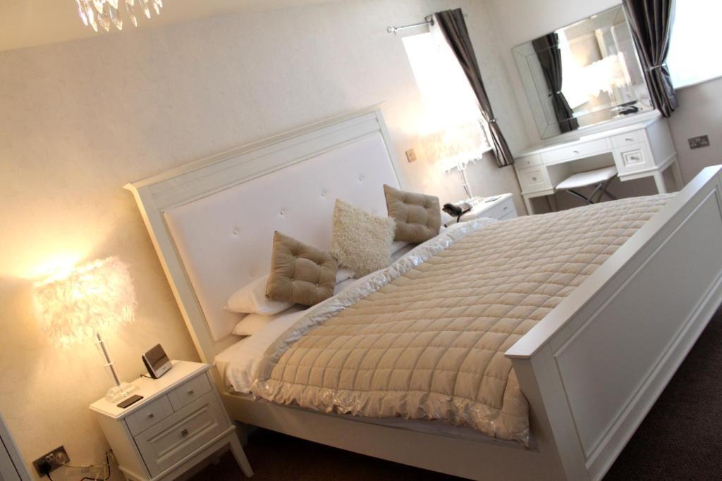 The Tower House Hotel Halifax Room photo